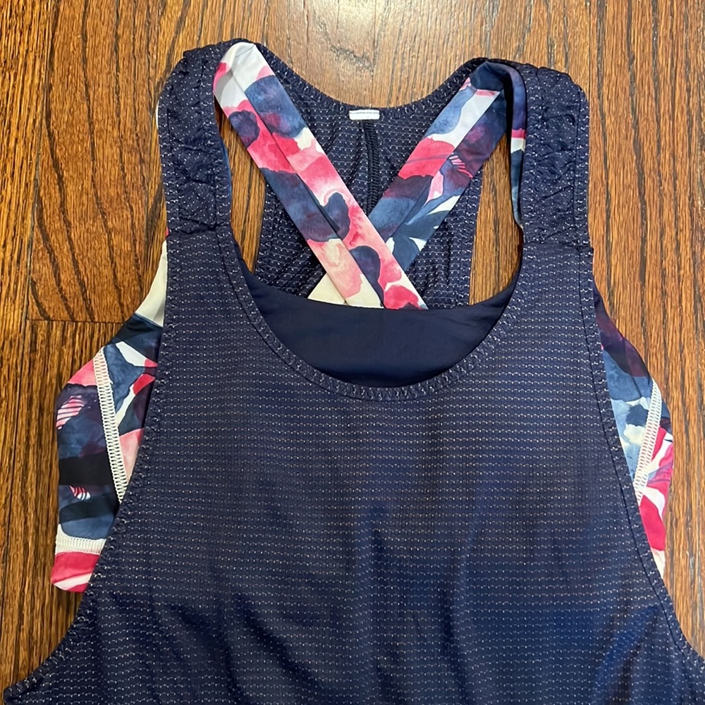 ๐ Lululemon Stash It Tank! - Picture 10 of 16
